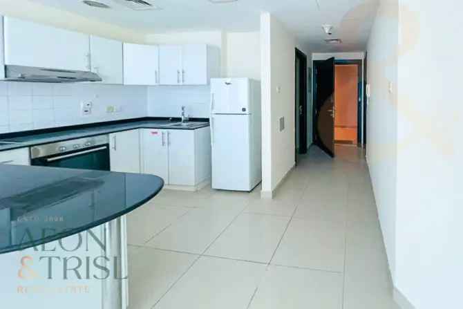 1 Bed Apartment To Rent in Yacht Bay