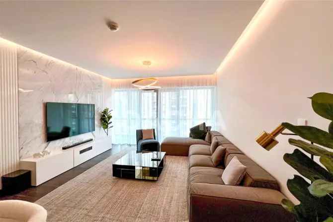 2 Bed Apartment For Sale in 8 Boulevard Walk