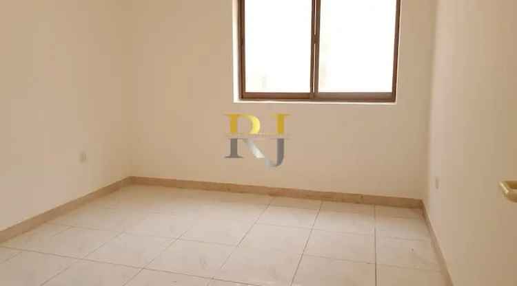 2 Bedroom 1400 Sq.Ft. Apartment for Rent in Al Karama Building, Al Karama, Dubai