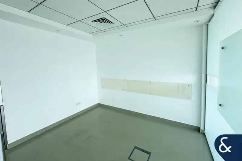 544.33 Sq Ft Office Space for Rent in Burlington Tower, Burlington Tower, Business Bay.