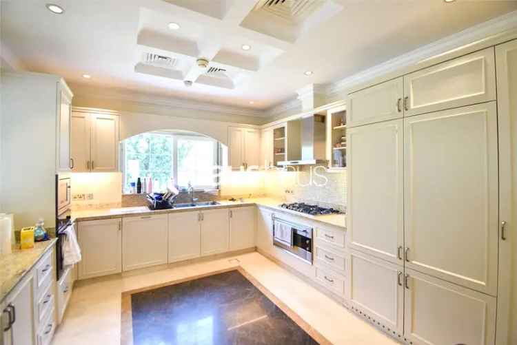 5 Bedroom Villa For Sale