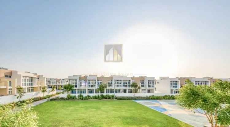 4 Bedroom 2000 Sq.Ft. Villa for Sale in Dubai