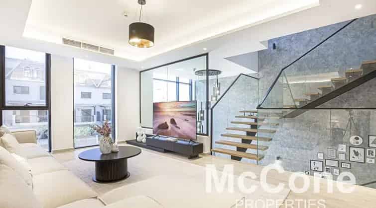 4 Bedroom 2124 Sq.Ft. Townhouse for Rent in JVC District 14, Jumeirah Village Circle (JVC), Dubai