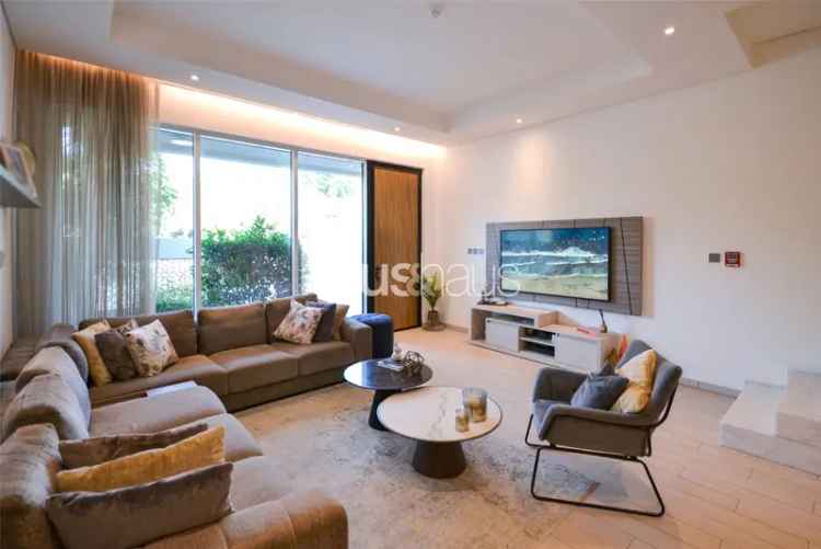 3 Bedroom Villa To Rent