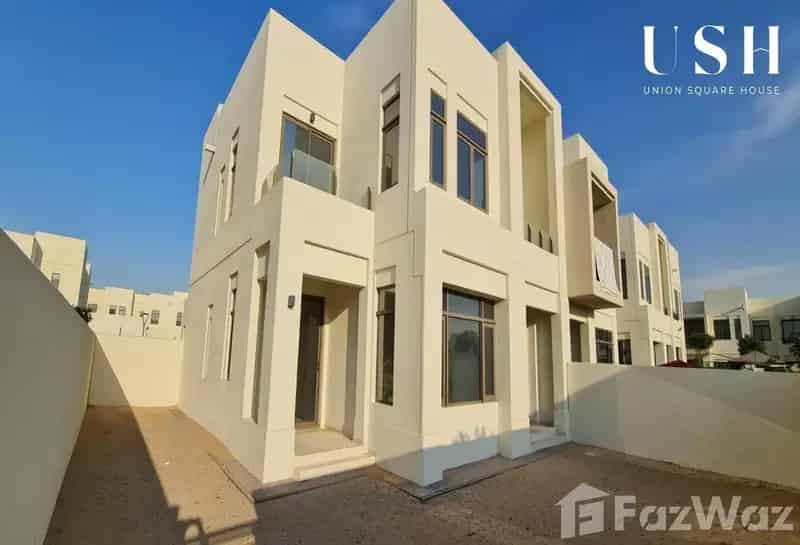 3 Bedroom Townhouse for sale at Mira Oasis 2