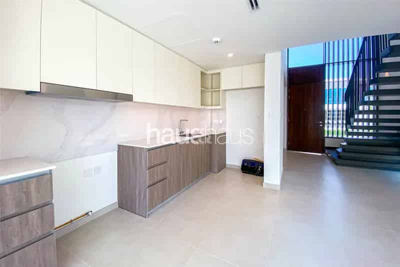 4 Bedroom Villa To Rent