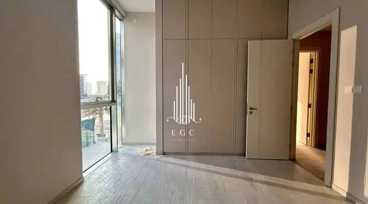 Duplex for Rent in Shams Abu Dhabi Al Reem Island with Beach Access