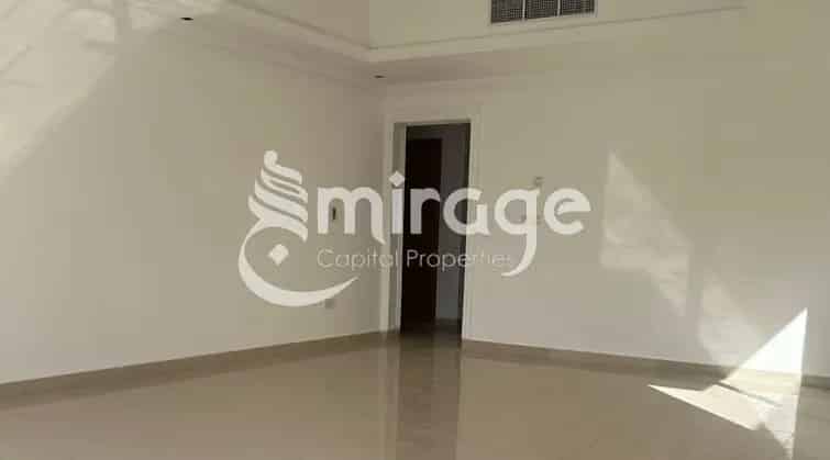 4 Bedroom 4328 Sq.Ft. Villa for Sale in Al Raha Gardens, Abu Dhabi