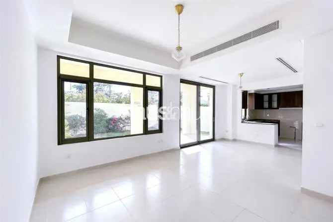 4 Bed Villa To Rent in Mira Oasis 1