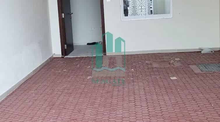 Rent 5 Bedroom Villa in Jumeirah 1 Dubai with Attached Bathrooms