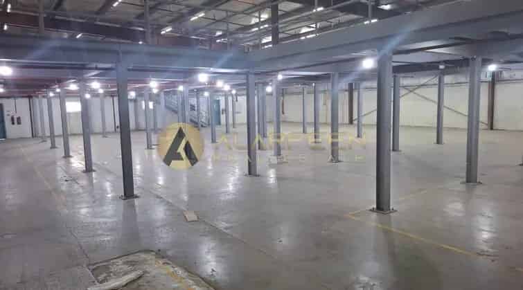 Rent Warehouse in Ras Al Khor Industrial 2 with Excellent Features