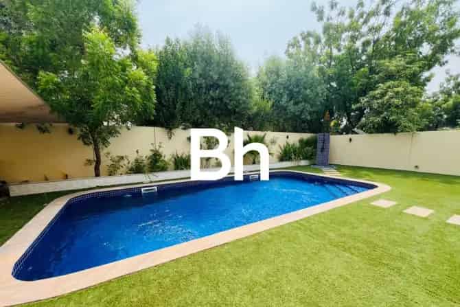 4 Bed Villa To Rent in Meadows 1
