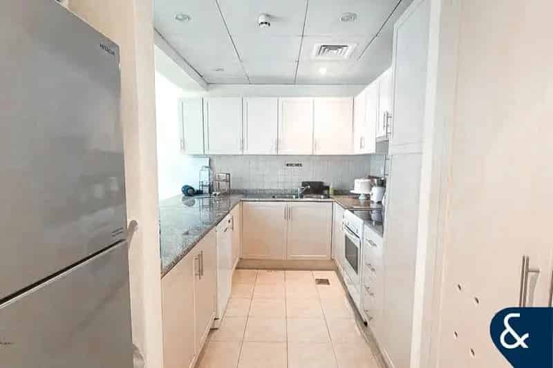 2 Bedroom Apartment for Sale in Al Jaz, Greens.