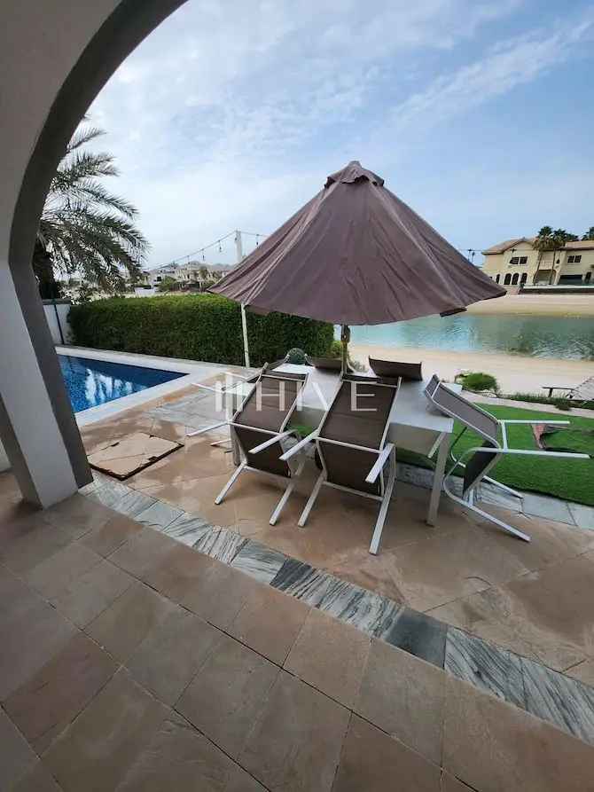 Rent Luxury Villa in Palm Jumeirah with 4 Bedrooms and Pool