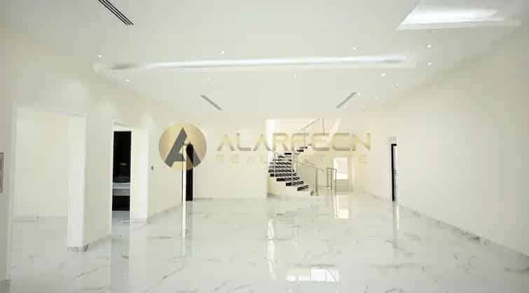 Villa for Rent in Al Barsha South with 5 Bedrooms and Pool