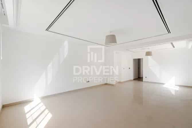 4 Bed Villa To Rent in Casa
