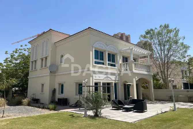 2 Bed Villa To Rent in JVT District 5