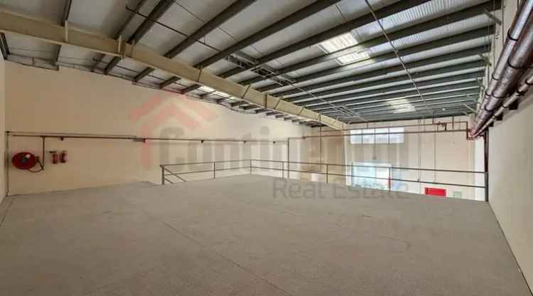 Rent Warehouse in Al Sajaa Sharjah with Easy Truck Access and Mezzanine