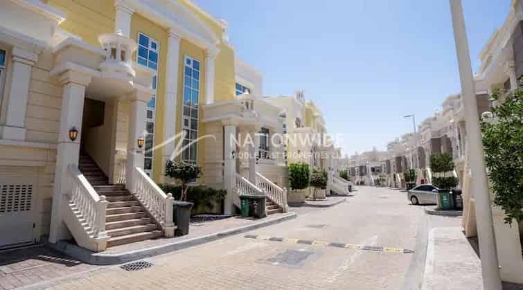 Rent 4 Bedroom Villa in Al Forsan Village Abu Dhabi with Garden Garage