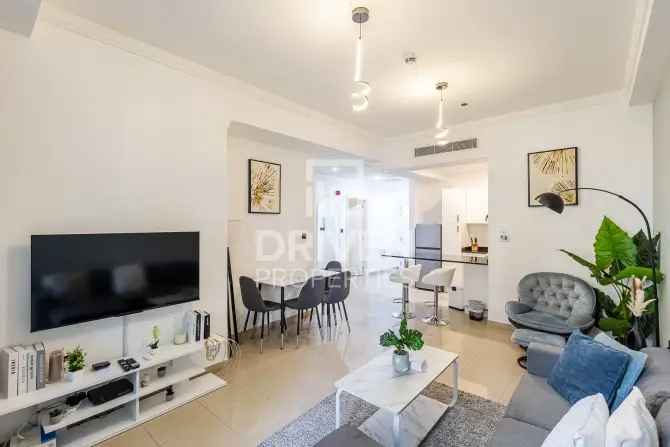 1 Bed Apartment To Rent in Marina Crown