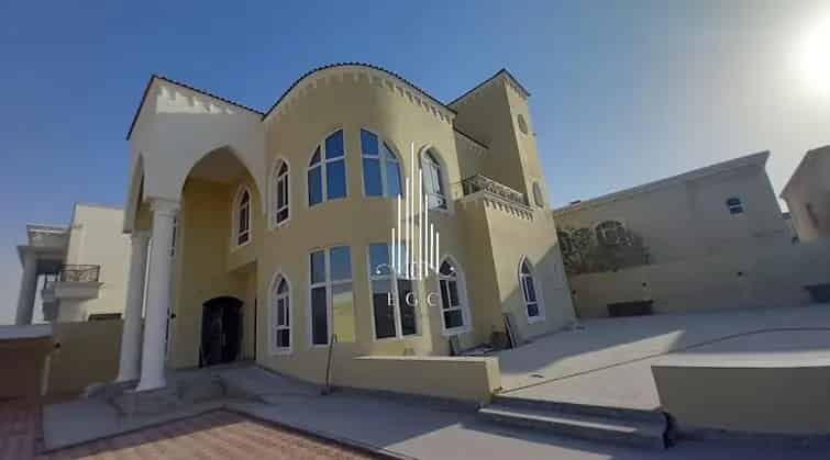 Rent 6 Bedroom Villa in Al Shawamekh with Super Deluxe Finishing