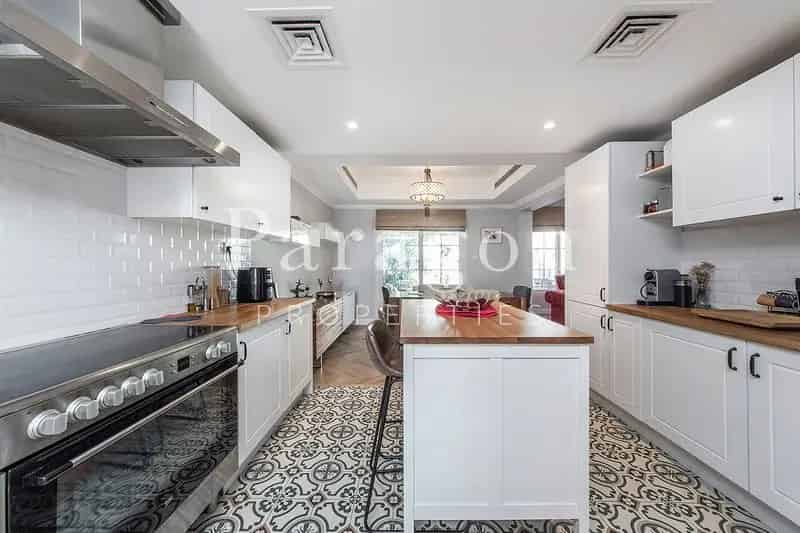 3 Bedroom 4 Bathroom Maids Upgraded