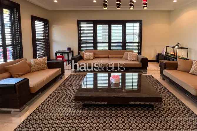 4 Bed Villa To Rent on Frond O