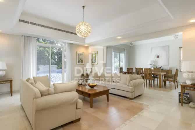 5 Bed Villa To Rent in Carmen Village