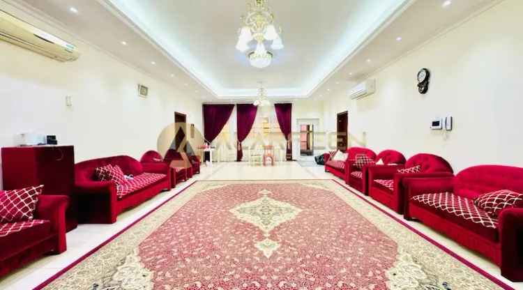 6 Bedroom 8000 Sq.Ft. Villa for Rent in Umm Al Sheif, Dubai