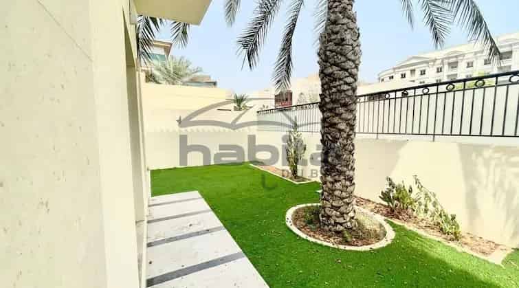 Rent 5 Bedroom Villa with Garden in Jumeirah Beach Residence Dubai