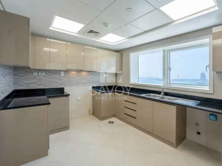 3 Bedroom 2174 Sq.Ft. Apartment for Rent in Corniche Road, Abu Dhabi