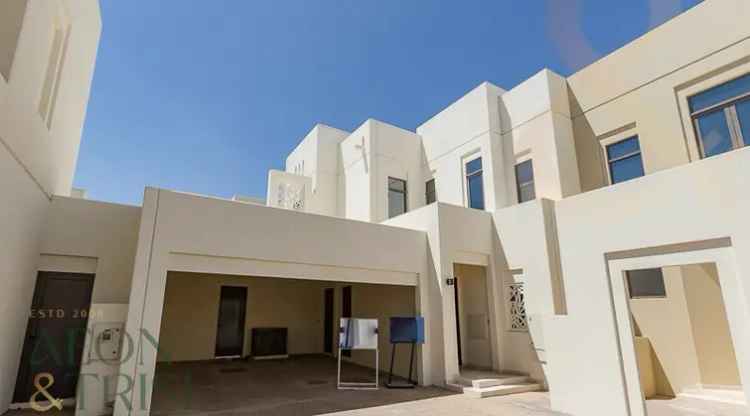 Villa for Rent with 4 Bedrooms and Study in Mira Oasis Dubai