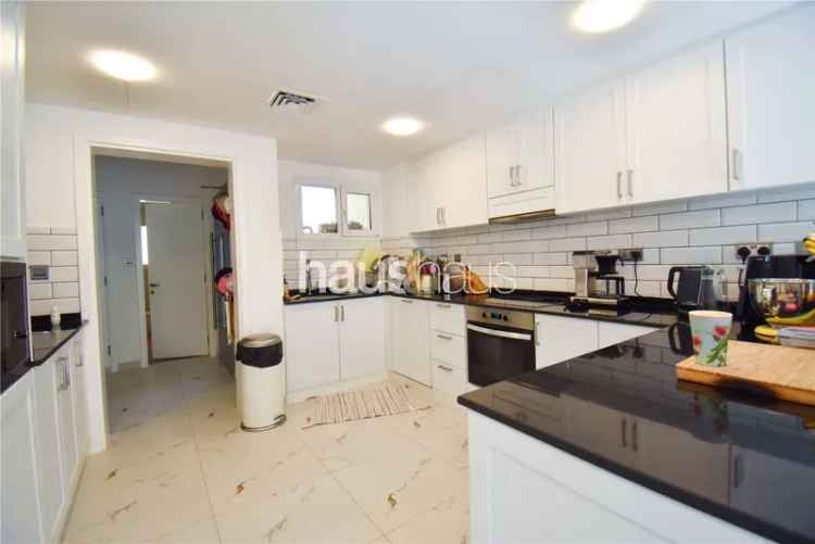 3 Bedroom Villa For Sale