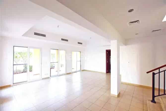 3 Bed Villa For Sale in Palmera 1