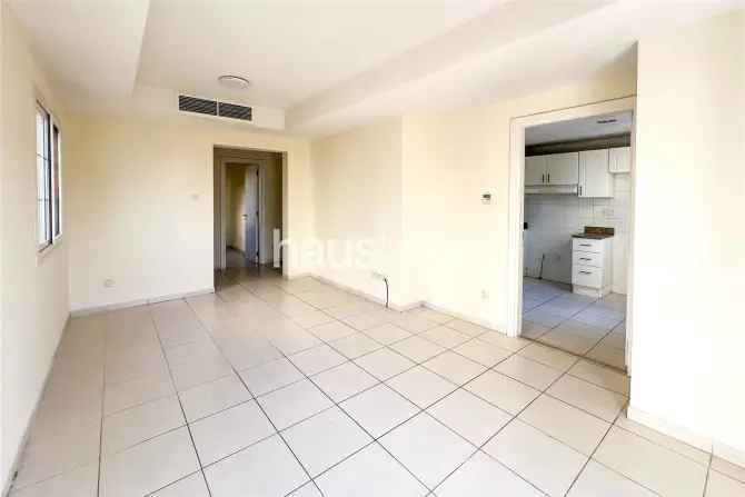 2 Bed Villa To Rent in Springs 9