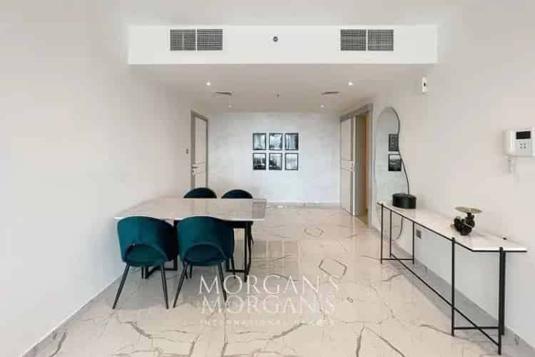 Furnished 1 BR Unit Luxurious Layout