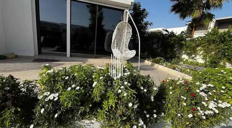 Rent Luxurious 3 Bedroom Townhouse in Yas Acres Abu Dhabi