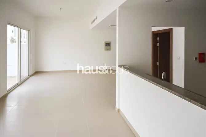 3 Bed Townhouse To Rent in Arabella 3