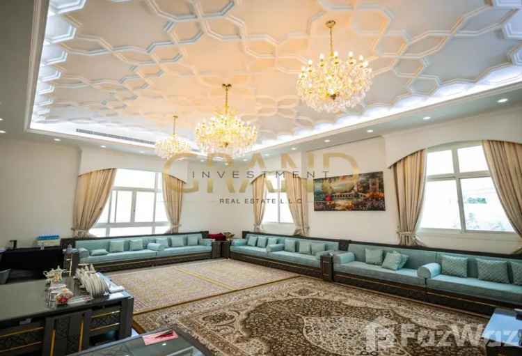 8 Bedroom Villa for sale at Al Shamkha