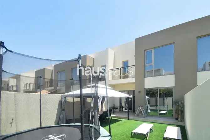 3 Bed Townhouse For Sale in Camelia 1