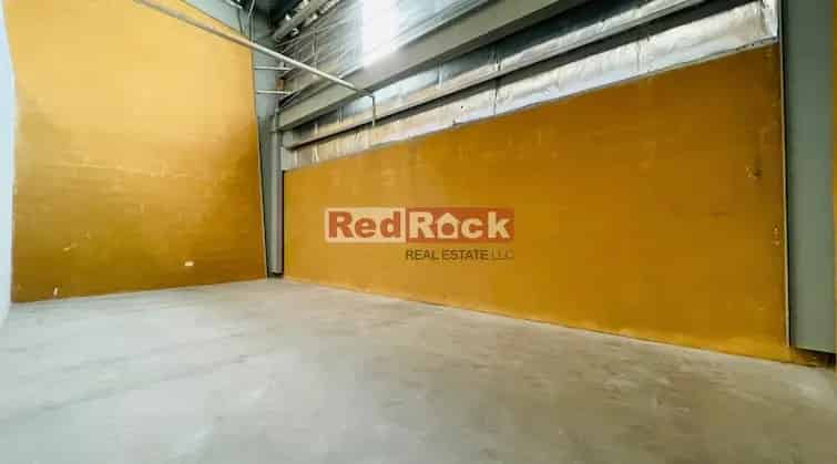 Rent Warehouse in Ras Al Khor Industrial 2 with Storage Features
