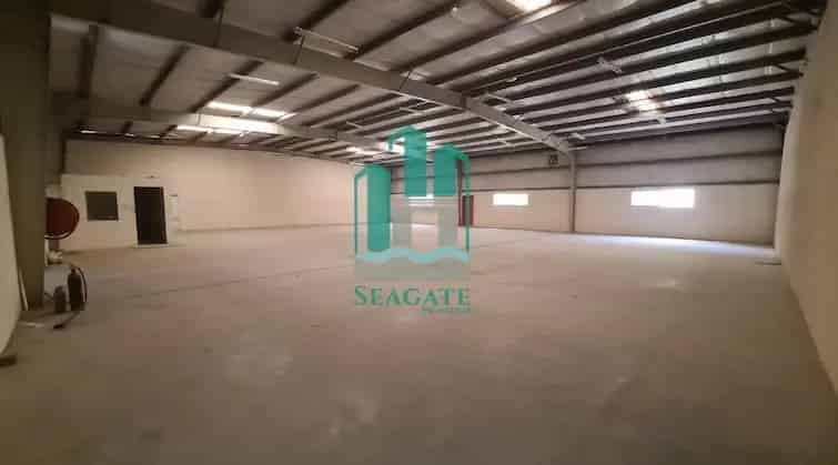 Warehouse for Rent in Al Quoz 1 Dubai with Large Storage Area