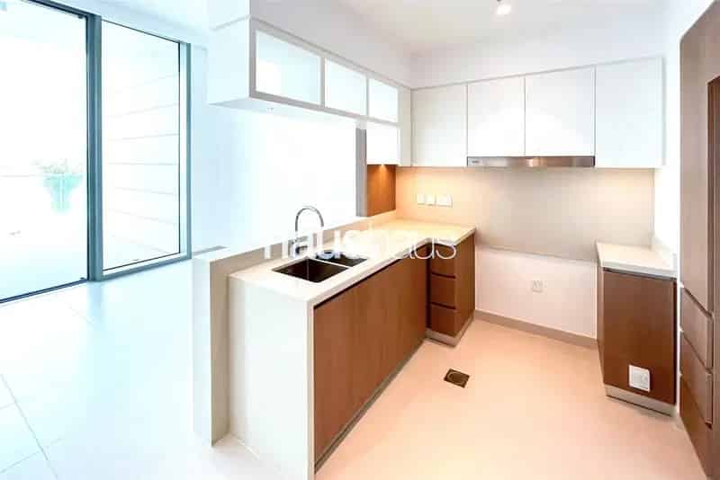 2 Bedroom Townhouse For Sale