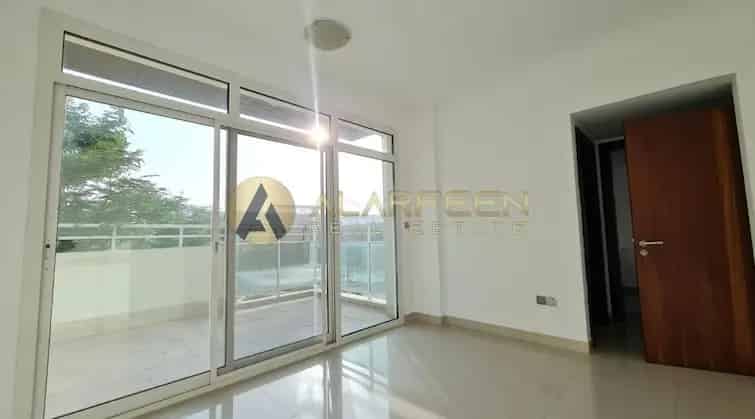 Rent 3 Bedroom Villa in Jumeirah Village Circle with Modern Amenities