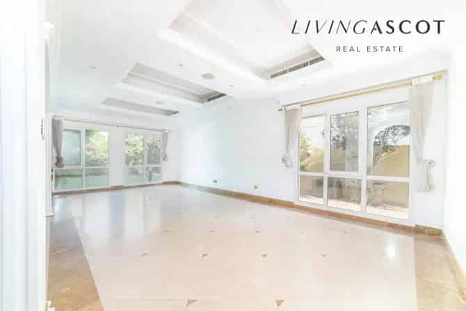 4 Bed Villa To Rent in Meadows 3