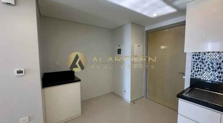 Rent 2 Bedroom Apartment in Aykon City Business Bay Dubai