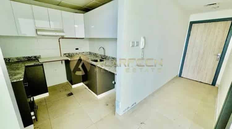 1 Bedroom Apartment for Sale in Jumeirah Village Circle with Modern Amenities