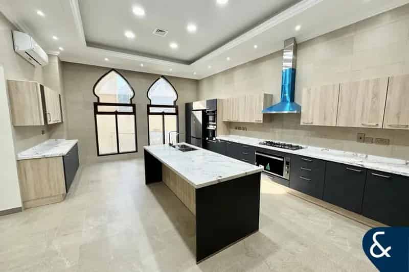 7 Bedroom Villa for Rent in Al Quoz 4, Al Quoz.