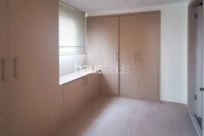 3 Bed Villa To Rent in Al Reem 1