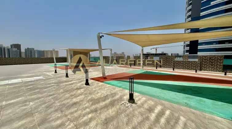 1 Bedroom Apartment for Rent in Jumeirah Village Circle with Modern Amenities